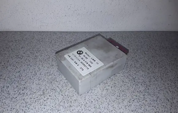 BMW 5 E39 Light module LCM 61358375964 8375964