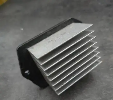 Toyota Yaris Heater blower motor/fan resistor 0778000710