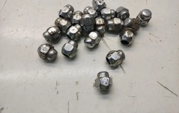 Nissan Qashqai Nuts/bolts 