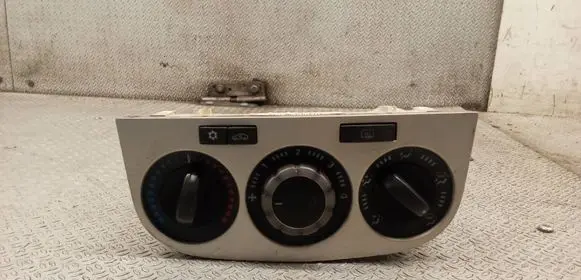 Opel Corsa D Climate control unit 466119570 5E0940100