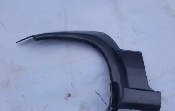 Hyundai Terracan Front arch trim 