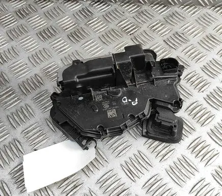 Volkswagen Taigo Front door lock 5TC837016D