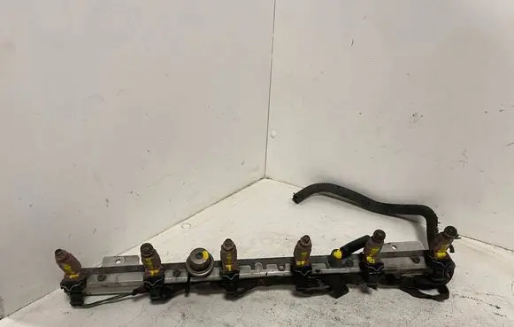 Volvo S80 Fuel main line pipe 9125225 0146 9853