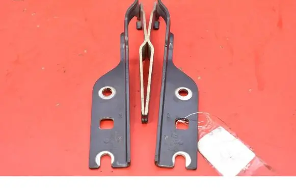 Volkswagen Golf Sportsvan Engine bonnet/hood hinges 5G0823301B