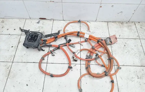 Peugeot Partner III Electric car charge socket 9845879880 9845880580