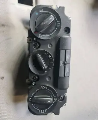 Volkswagen Touran I Climate control unit 1T2820045 983311C 5HB00872201