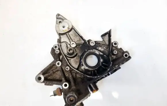 Mitsubishi Carisma Oil pump 