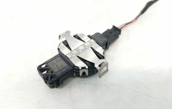 Volkswagen PASSAT B8 Rain sensor 8U0955559B 9004 06031601S