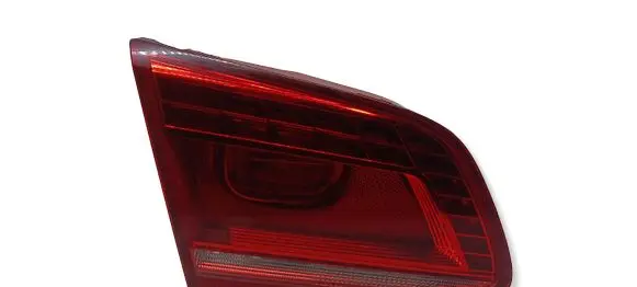 Volkswagen PASSAT B7 Tailgate rear/tail lights 
