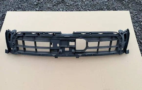 Audi A7 S7 4G Radiator support slam panel bracket 4G8807233C