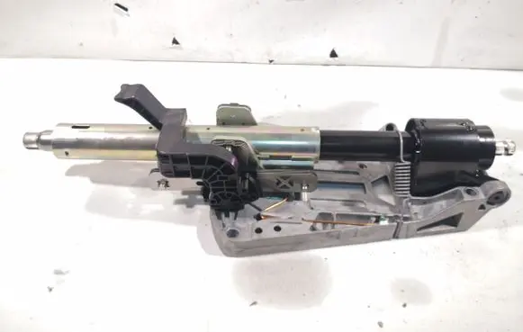 Mercedes-Benz E W212 Steering wheel axle A2184600016