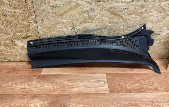 Wiper trim