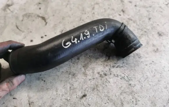 Volkswagen Golf IV Intercooler hose/pipe
