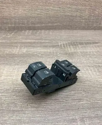 Volkswagen Touran I Electric window control switch 1K4959857