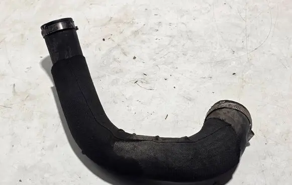Intercooler hose/pipe