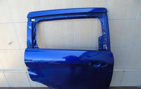 Ford Grand C-MAX Rear door
