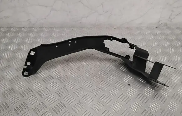 BMW 2 F45 Headlight/headlamp mounting bracket 7426633