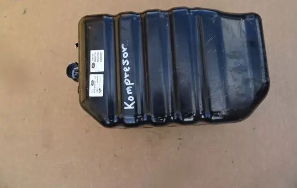 Jaguar I-Pace Air suspension compressor/pump HPLA3B484AF