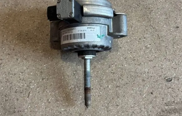 Porsche 911 991 Engine mount bracket 99137505923