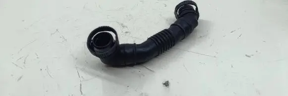 Volkswagen Touran I Breather hose/pipe 03G103493D