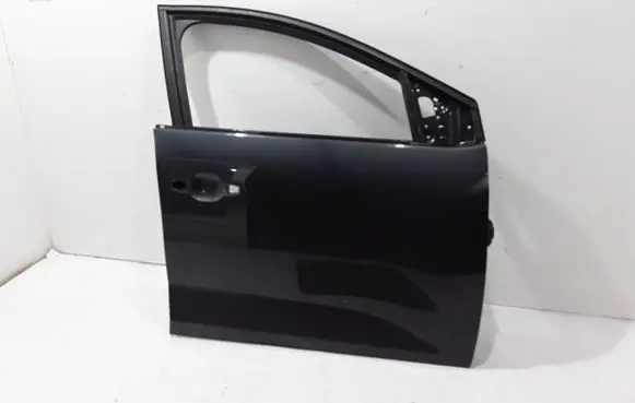 Dacia Sandero III Front door 801105439R