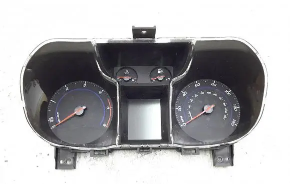 Chevrolet Orlando Speedometer (instrument cluster) 688014257