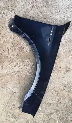 BMW X3 E83 Fender