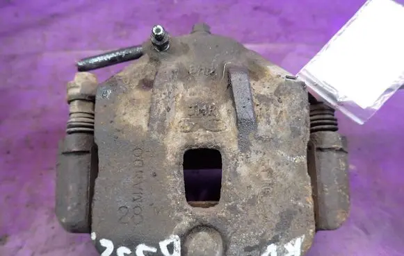 Hyundai Tucson JM Front brake caliper
