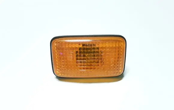 Nissan X-Trail T30 Front fender indicator light 5320 013192 6R019525