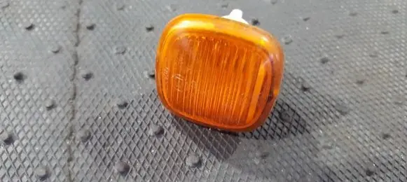Audi A4 S4 B5 8D Front fender indicator light 4D0949127