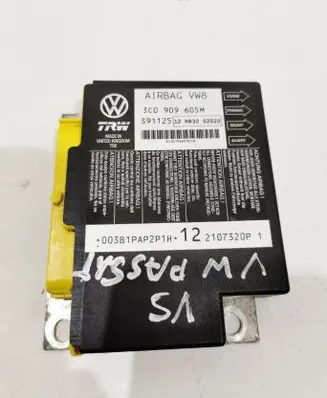 Volkswagen PASSAT B6 Airbag control unit/module 3C0909605M