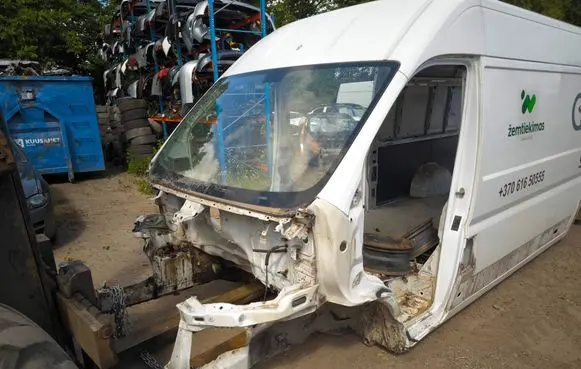 Front quarter panel