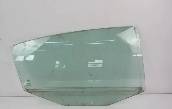Alfa Romeo 147 Rear door window glass 