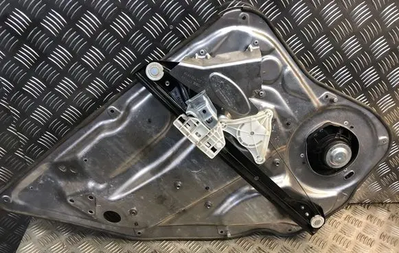 Mercedes-Benz C W204 Rear window lifting mechanism without motor 2047600834