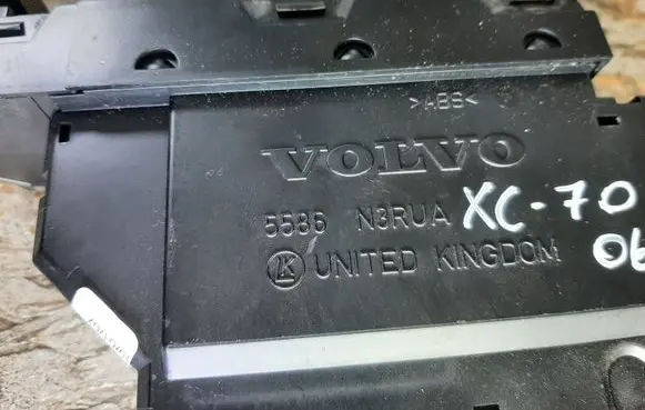 Volvo XC70 Electric window control switch 30737519 5586