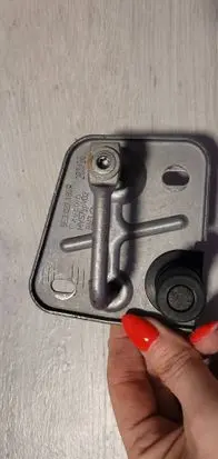 Skoda Octavia Mk4 Engine bonnet/hood lock/latch loop/hook 5E3823185A