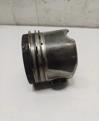 Audi Q7 4M Piston 0832GA