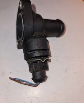 Opel Astra F Fuel line/pipe/hose 107310 443906232