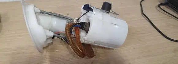 BMW 4 F32 F33 In-tank fuel pump 7243975