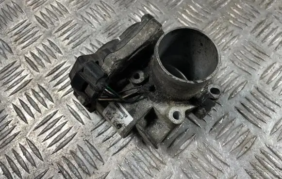 Opel Vivaro Throttle valve 8200987453 355017491