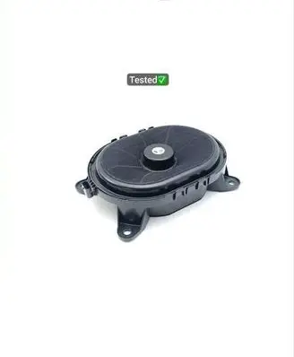 Land Rover Defender Subwoofer speaker K8D218808AC
