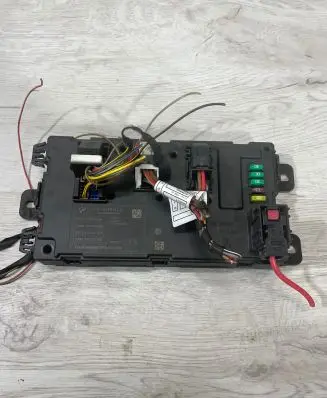 BMW 1 F20 F21 Central body control module 9298961 A2C30450309 A20302