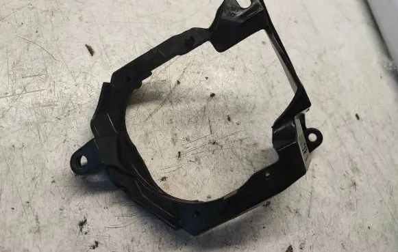 Ford Mustang VI Fog light bracket FR3B15266AB