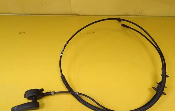 Renault Megane II Engine bonnet/hood lock release cable 7700421505 834395