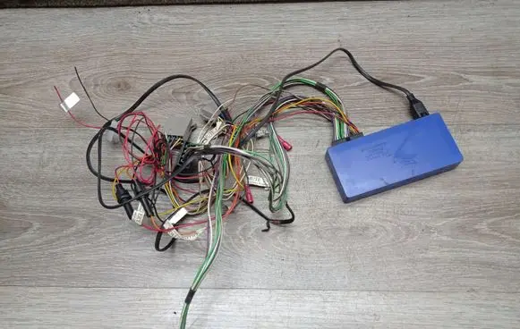 Volvo V50 Hands-free kit MK9200