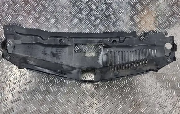 Radiator trim