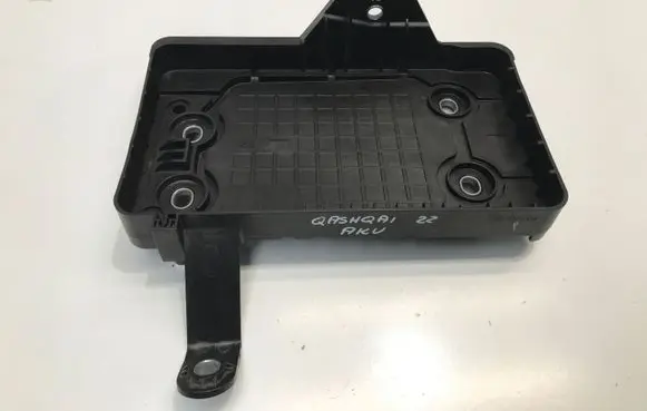 Nissan Qashqai J12 Battery tray R2107091659
