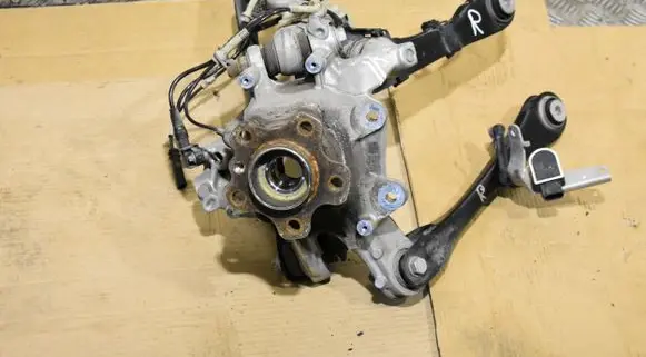 BMW 8 G15 Rear wheel hub