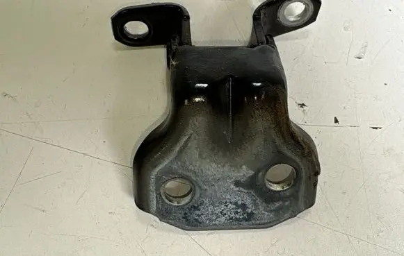 Subaru Outback (BT) Front door upper hinge 