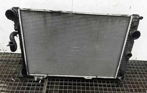 Mercedes-Benz CLS C218 X218 Radiator set A2185051130 A2185050000